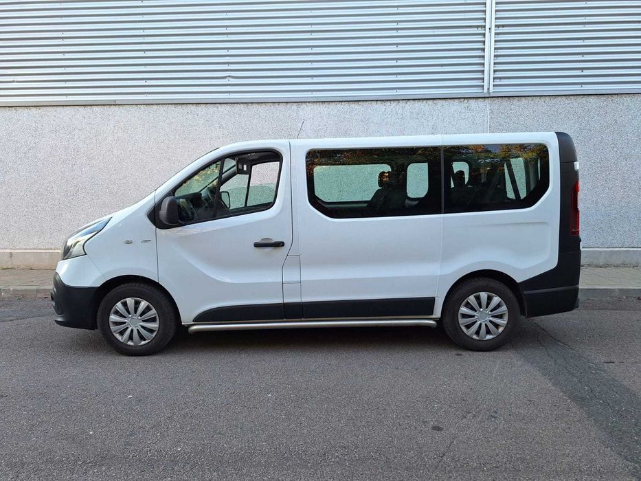 Renault trafic 8+1 persoane