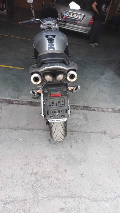 Suzuki GSR600 2011