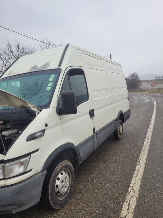 Vând iveco daily