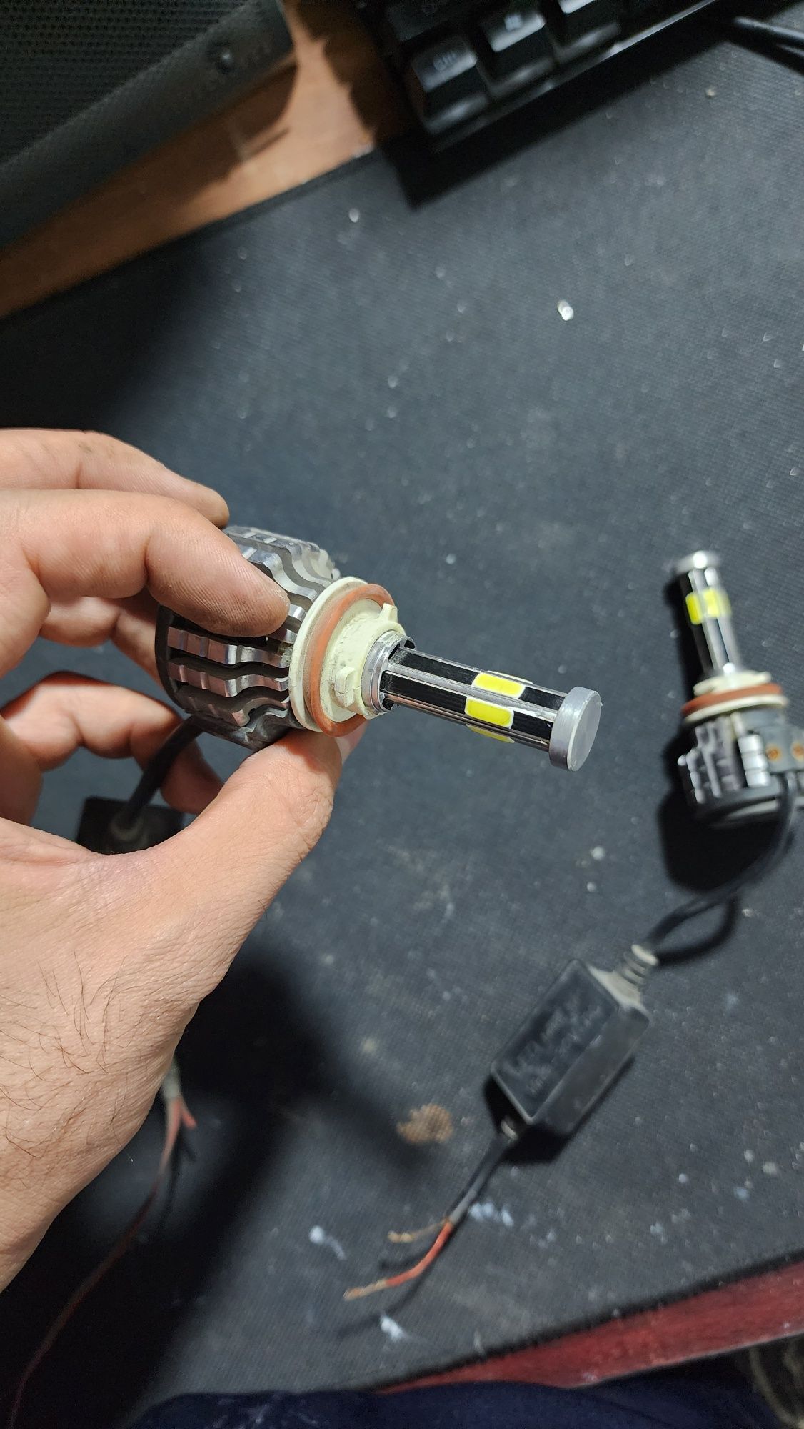 Led 360° li spark tumankasiga