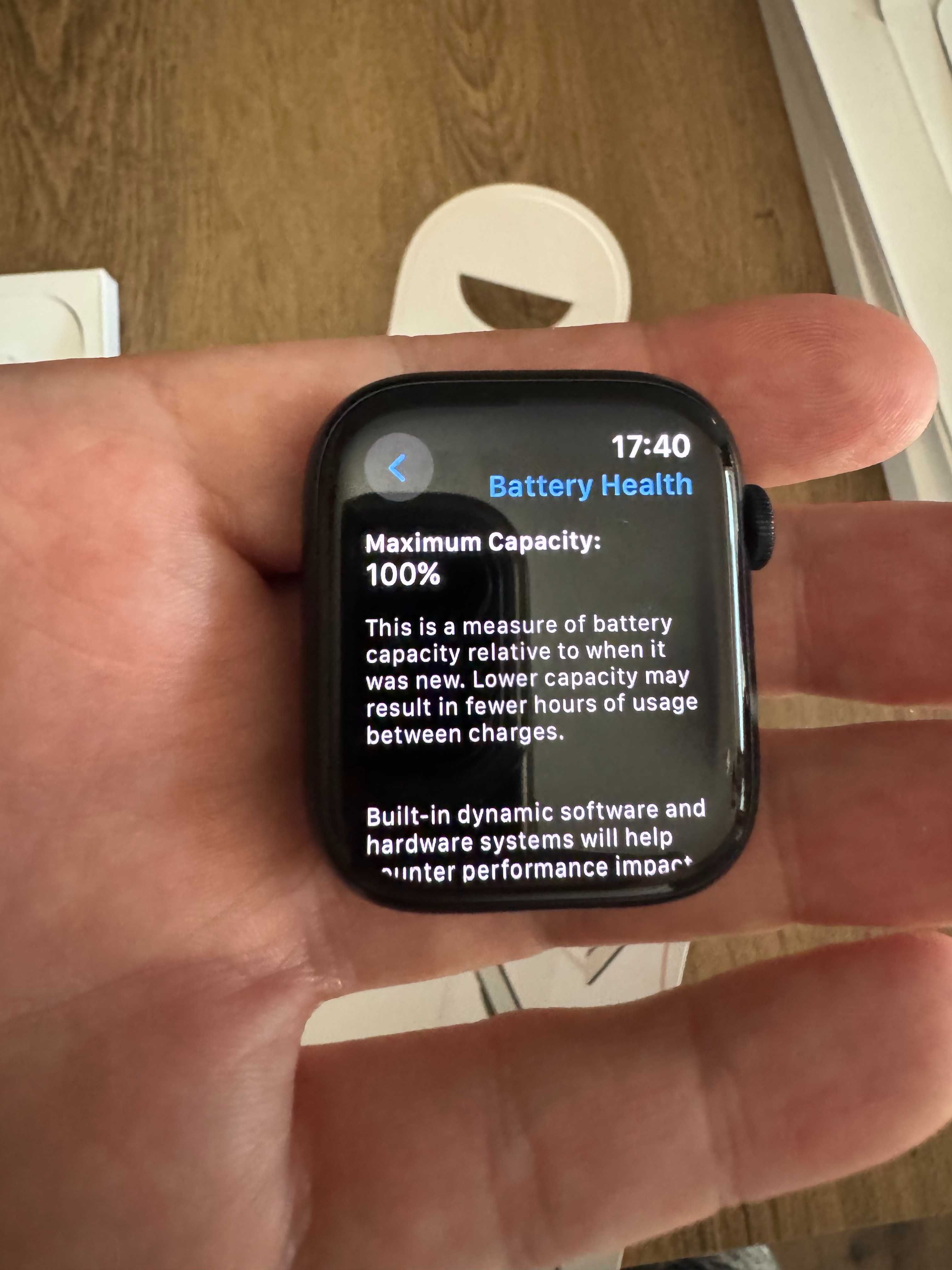 Apple Watch 9 45mm Midnight SB M/L GPS