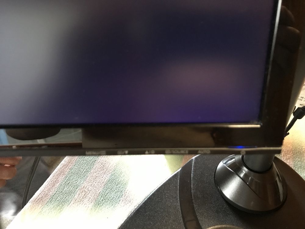 Samsung EX2020 Series Business Monitor x 2+стойка за двата и кабели