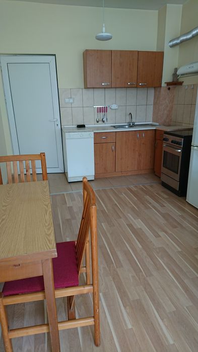 Дава се под наем Двустаен апартамент в Варна, Христо Ботев - 50 кв.м за 280.5 € - Снимка #2