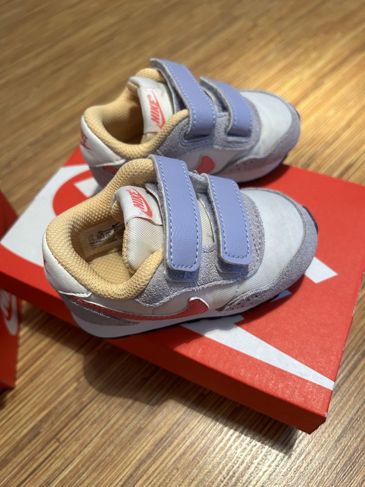Запазени детски обувки! Nike u Mayoral!