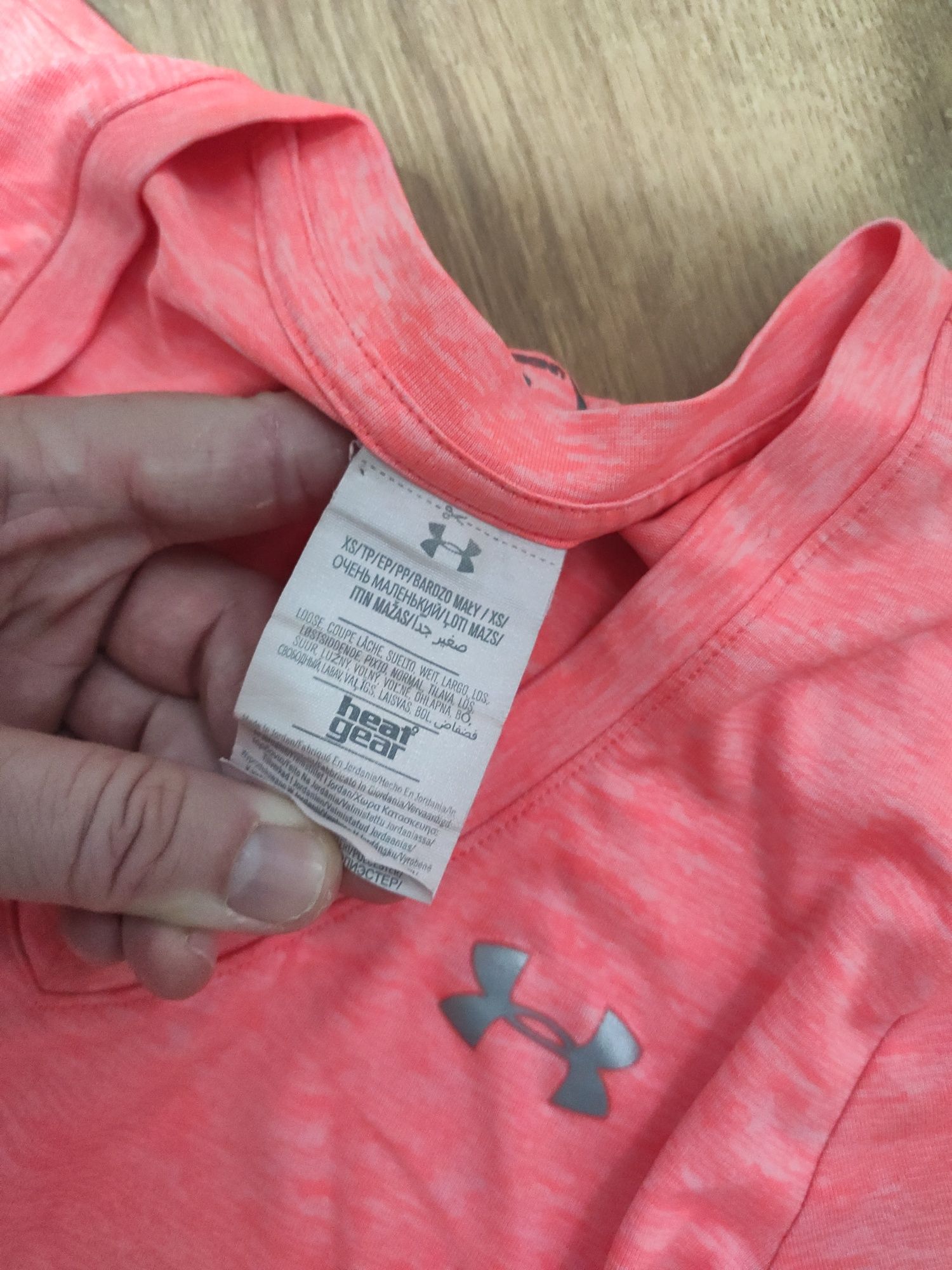 Tricou dama Under Armour mărimea XS