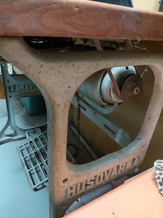 Професионална ЕЛЕКТРИЧЕСКА Шевна Машина LUCZNIK (за кожа)