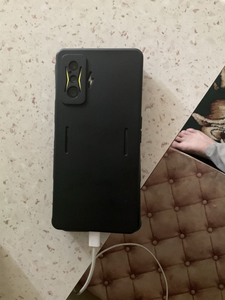 Poco F4 gt 12,0+8,0 gb / 256 gb Snapdragon 8 Gen 1