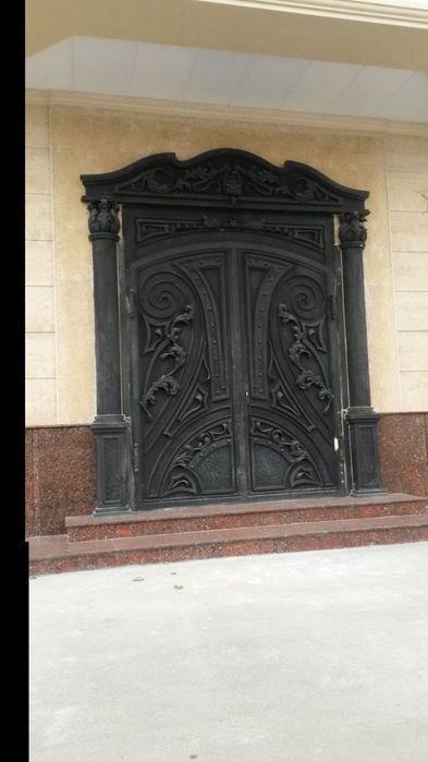 Металлические двери, ворота