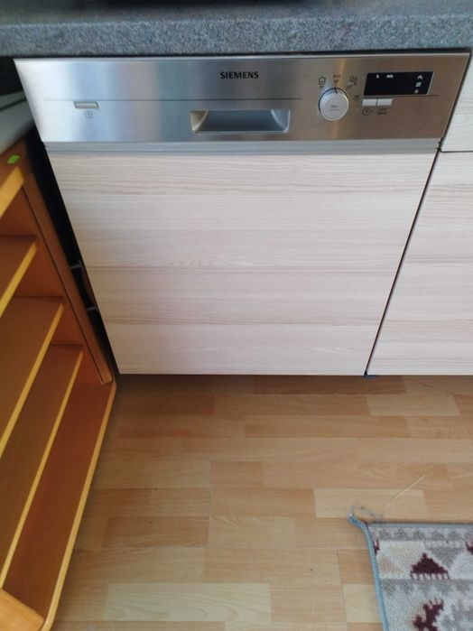 Кухня с електроуреди