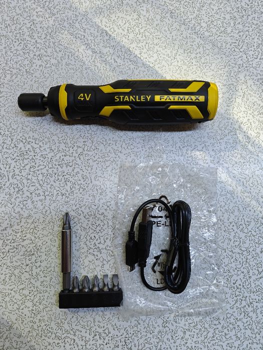 Аккумуляторная отвёртка Stanley fatmax