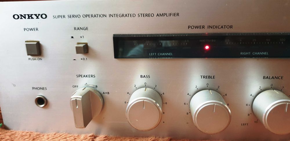 Onkyo A-7040 statie 2X85W pe 4 Ohm