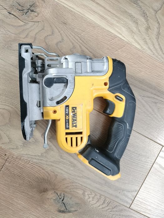 Pendular dewalt 18 volți