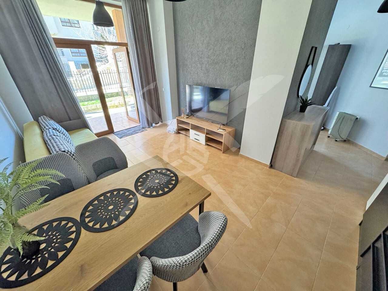 Продава се Двустаен апартамент в к.к. Слънчев бряг - 40 кв.м за 1525 €/кв.м - Снимка #1