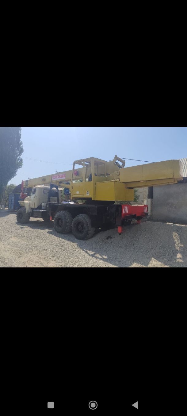 Avtokran chelyabn 25 t
