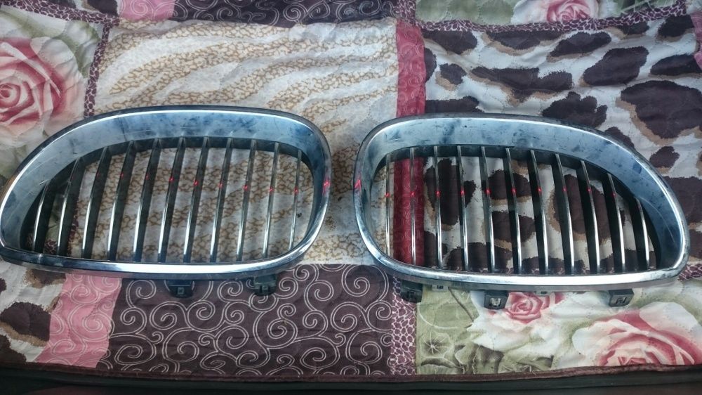 Решётка радиатора bmw e60 Накладка Toyota highlander 08-14г