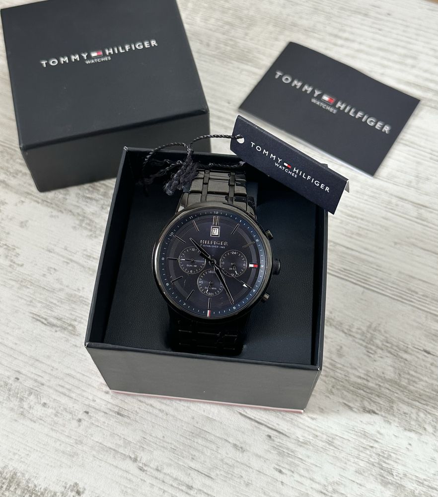 Часовник Tommy Hilfiger