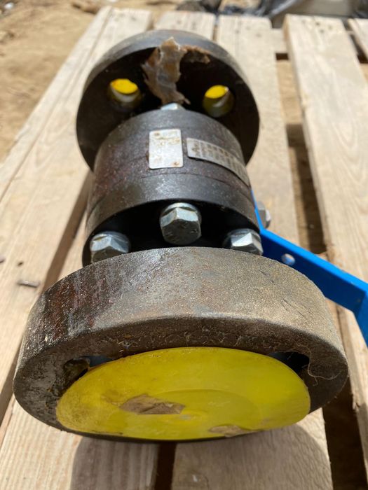 Продам краны шаровые задвижки 20000