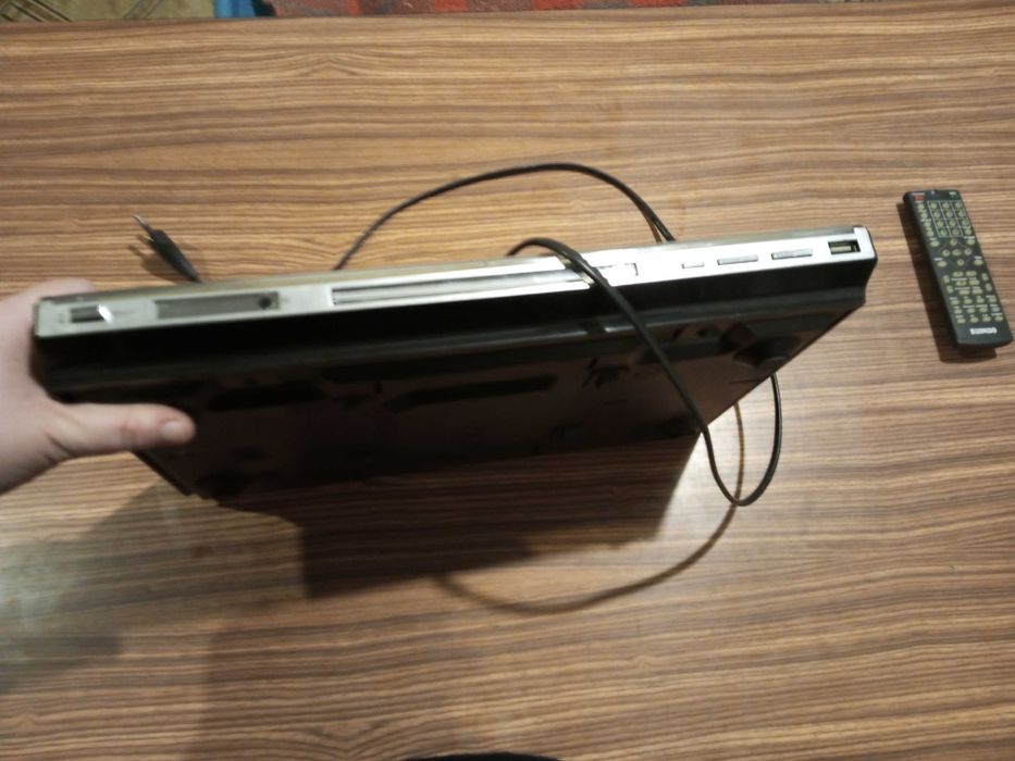 Продам DVD на запчасти, 2 штуки