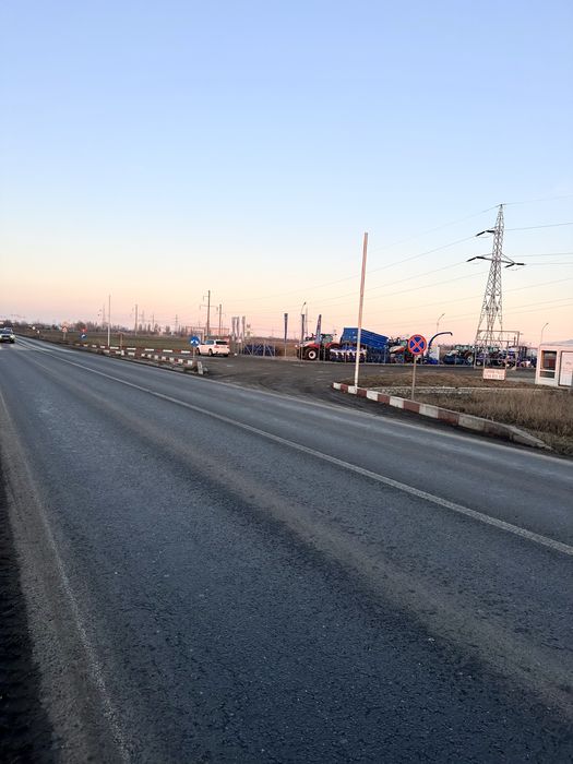 Hale industriale 550 mp - Centura Brăilei | Acces TIR | Utilități