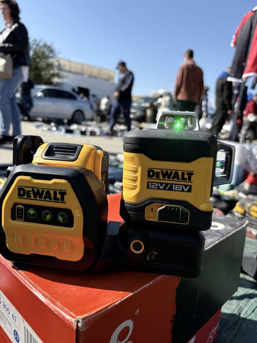 Vând Laser Dewalt DCE089NG18-XJ cu linii verzi
