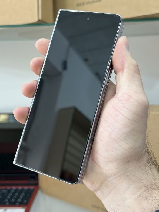 Samsung galaxy fold4