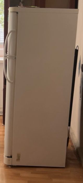 Холодильник б/у.