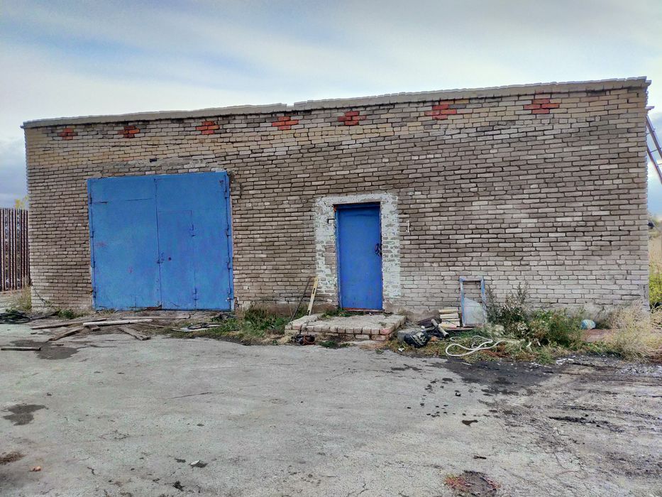 Продам  гараж...