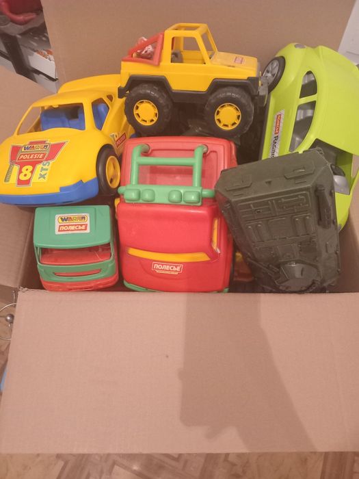 Продам игркшки  машинки