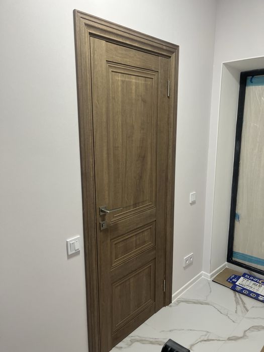 Установка межкомнатных дверей