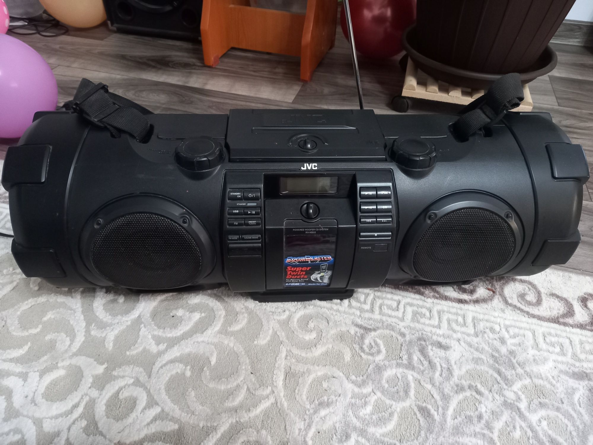 Radio CD JVC RV NB52 perfect funcțional