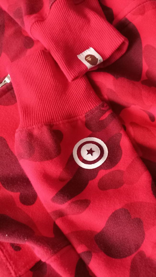 Hanorac bape rosu