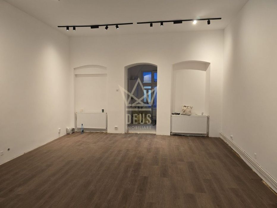 Apartament de vanzare pe Bulevardul Eroilor