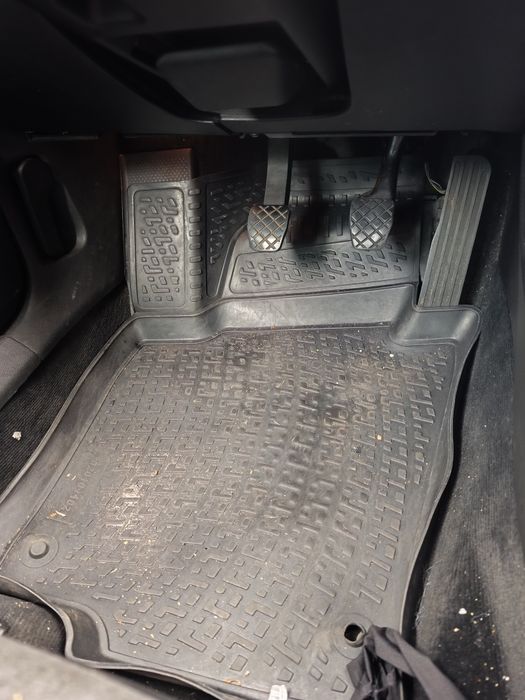 Preșuri de cauciuc tăviță Volkswagen Passat B6 B7
