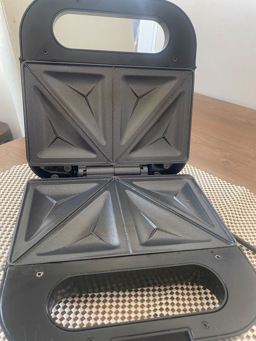 Sandwich maker heinner