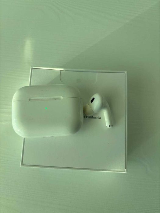 Aipords Pro 2 - case + casca dreapta +cutie A2968