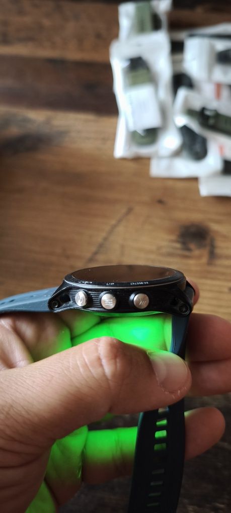 Смарт часовник Garmin Forerunner 935 + 13 каишки