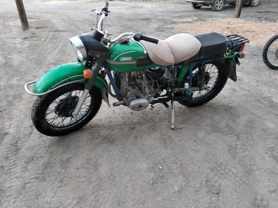 Урал мотоцикл на ходу