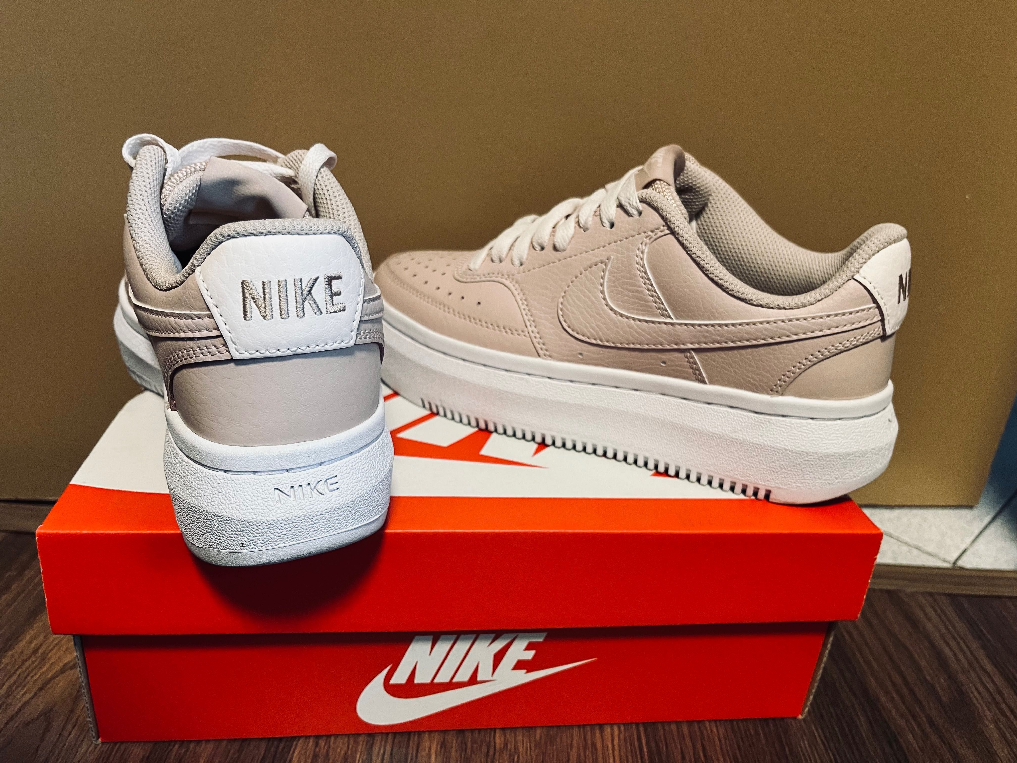 W NIKE Court vision alta ltr