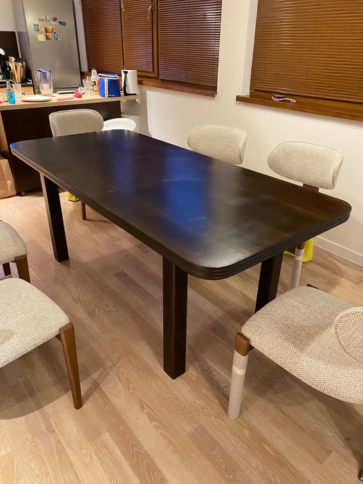 Разтегаема трапезна маса