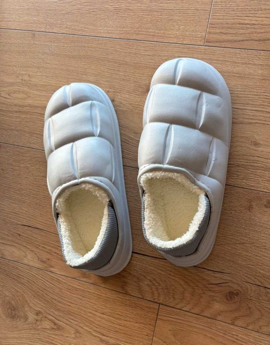 Papuci de casă călduroși și confortabili NOI