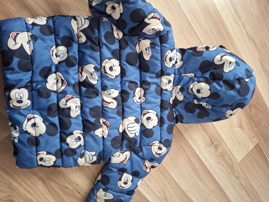 Детско яке с мики маус