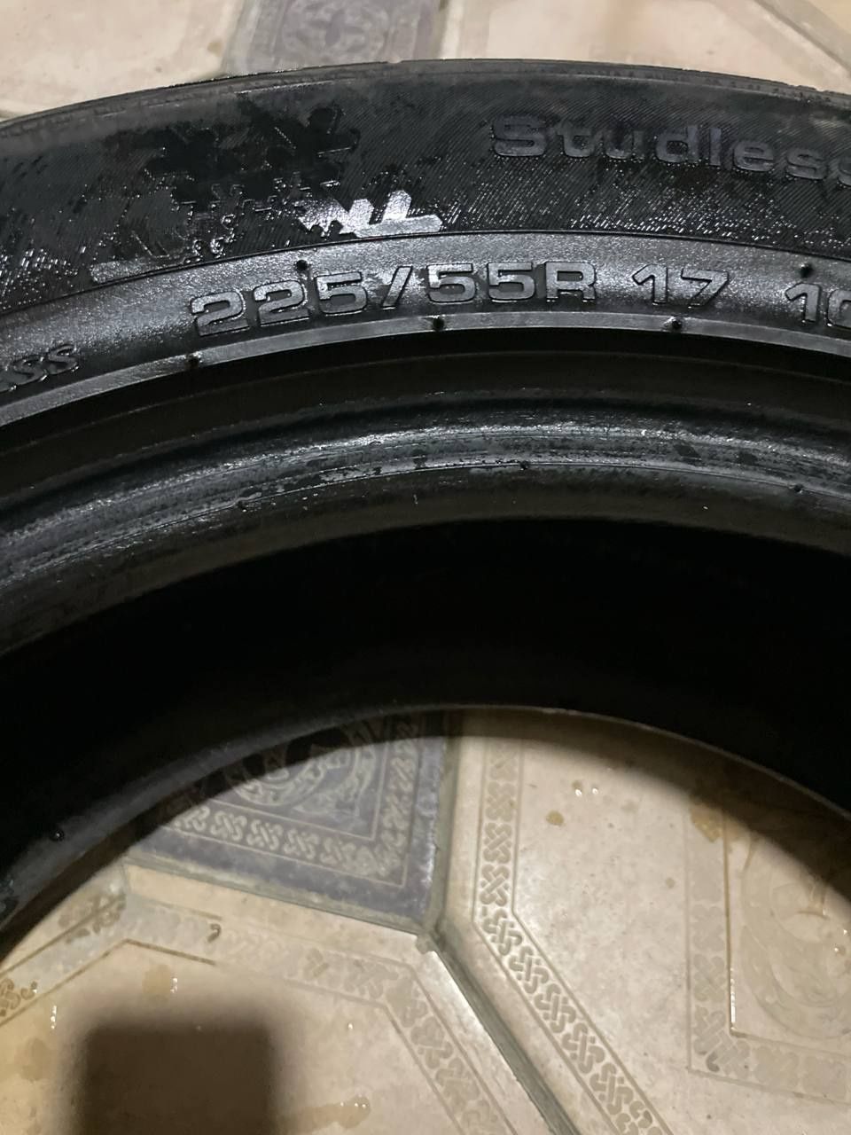 Шина (балон)  17  4 шт 225/55 R (Зимный)