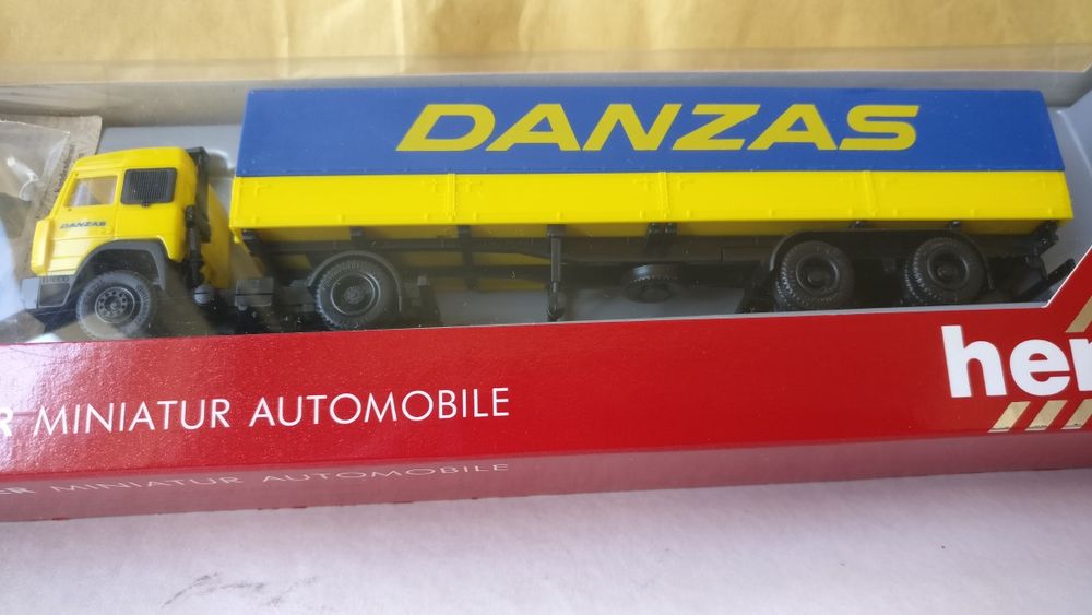 Macheta utilitară Roco și camioane Herpa H0 1:87