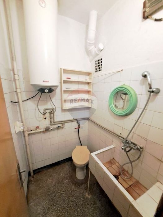 Продава се Двустаен апартамент в Варна, Базар Левски - 55 кв.м за 2182 €/кв.м - Снимка #11