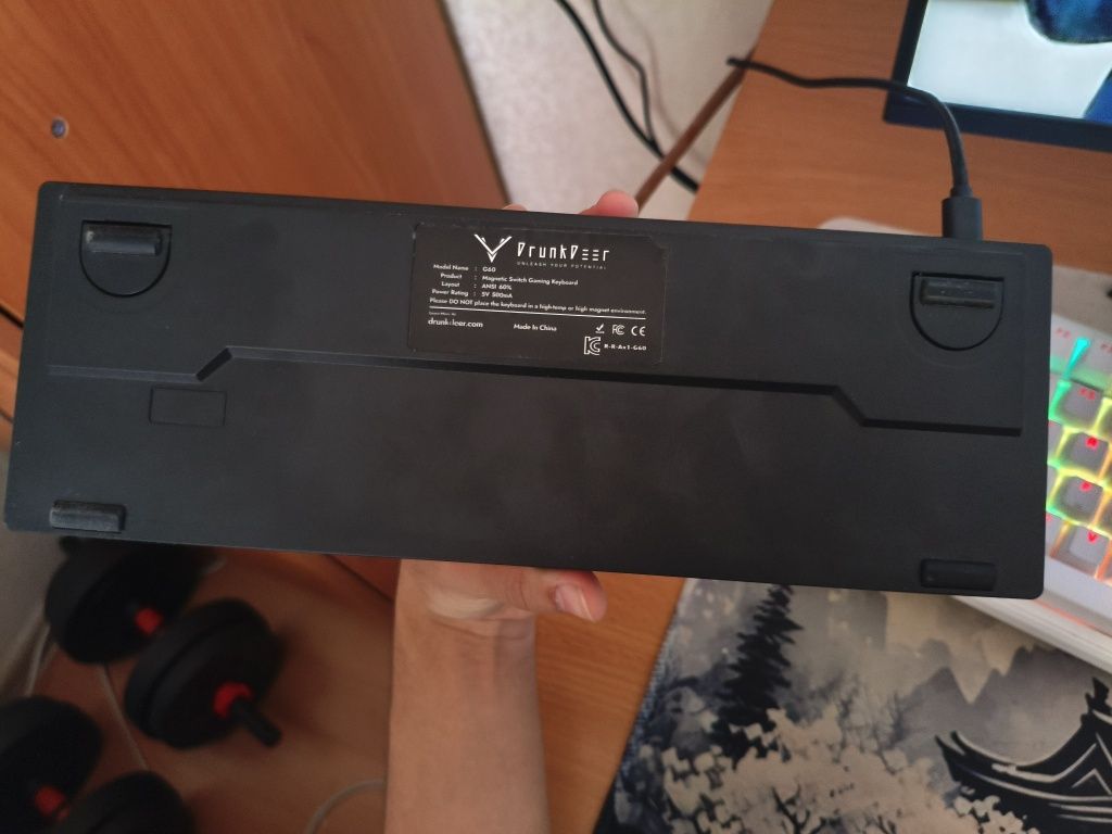 Продам магнитную клавиатуру drunkdeer g60