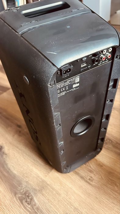 Преносима колона Sony GTK-XB60, в черно