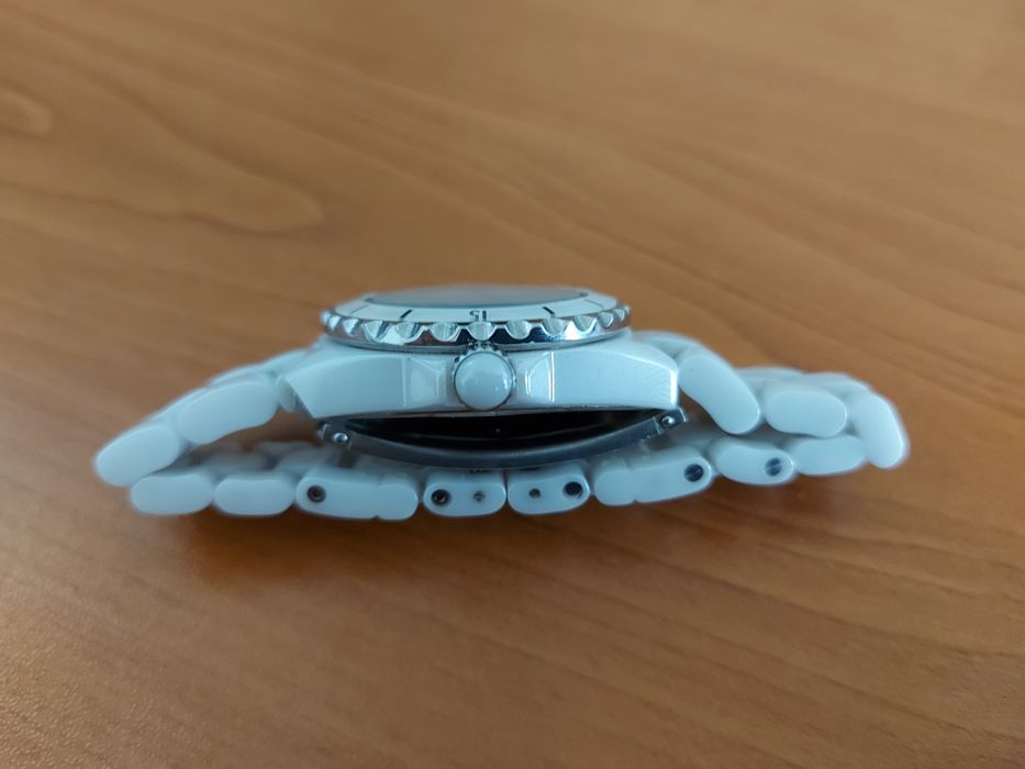 Дамски часовник Chanel J12