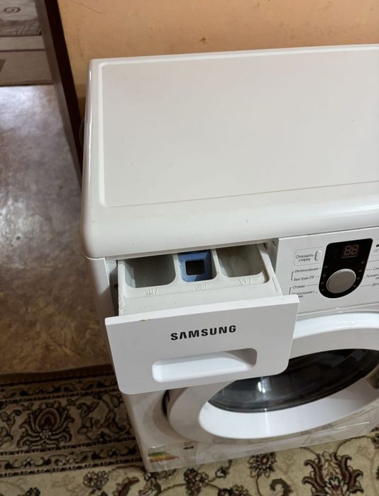 Продам стиральную машинку