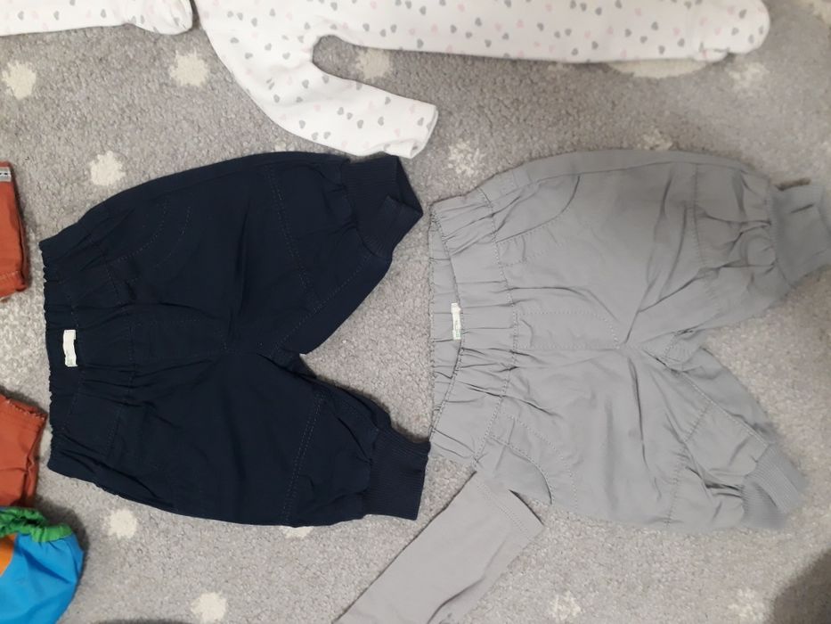 Нови дрешки Benetton за бебе 0-3 мес.