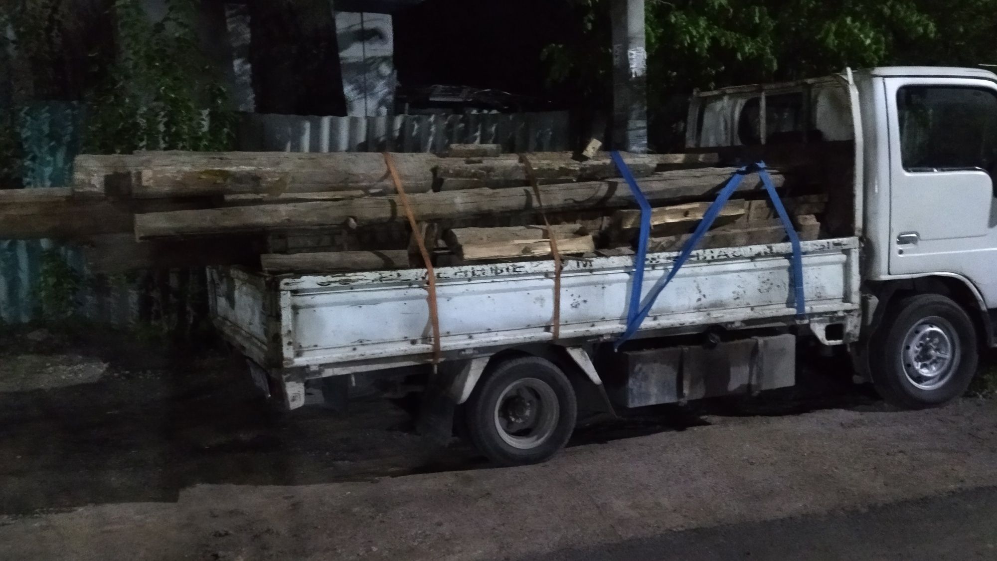 Продам дрова доставка бесплатно
